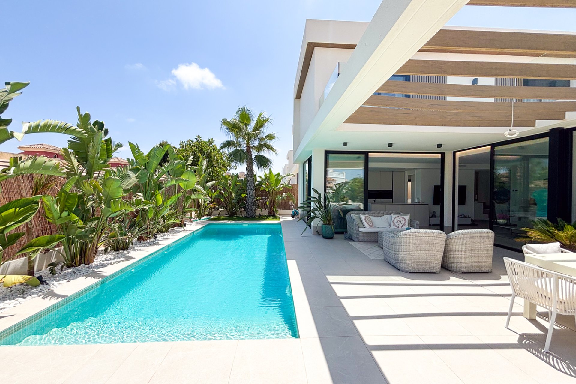 Resale - Villa - Cabo Roig - Costa Blanca South