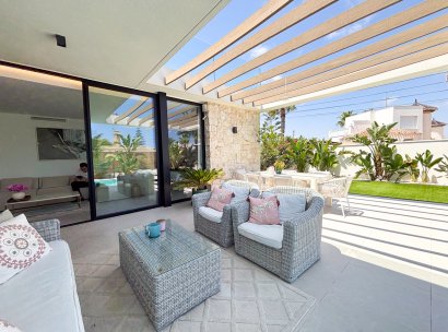 Villa · Resale - Cabo Roig · Alicante · Spain
