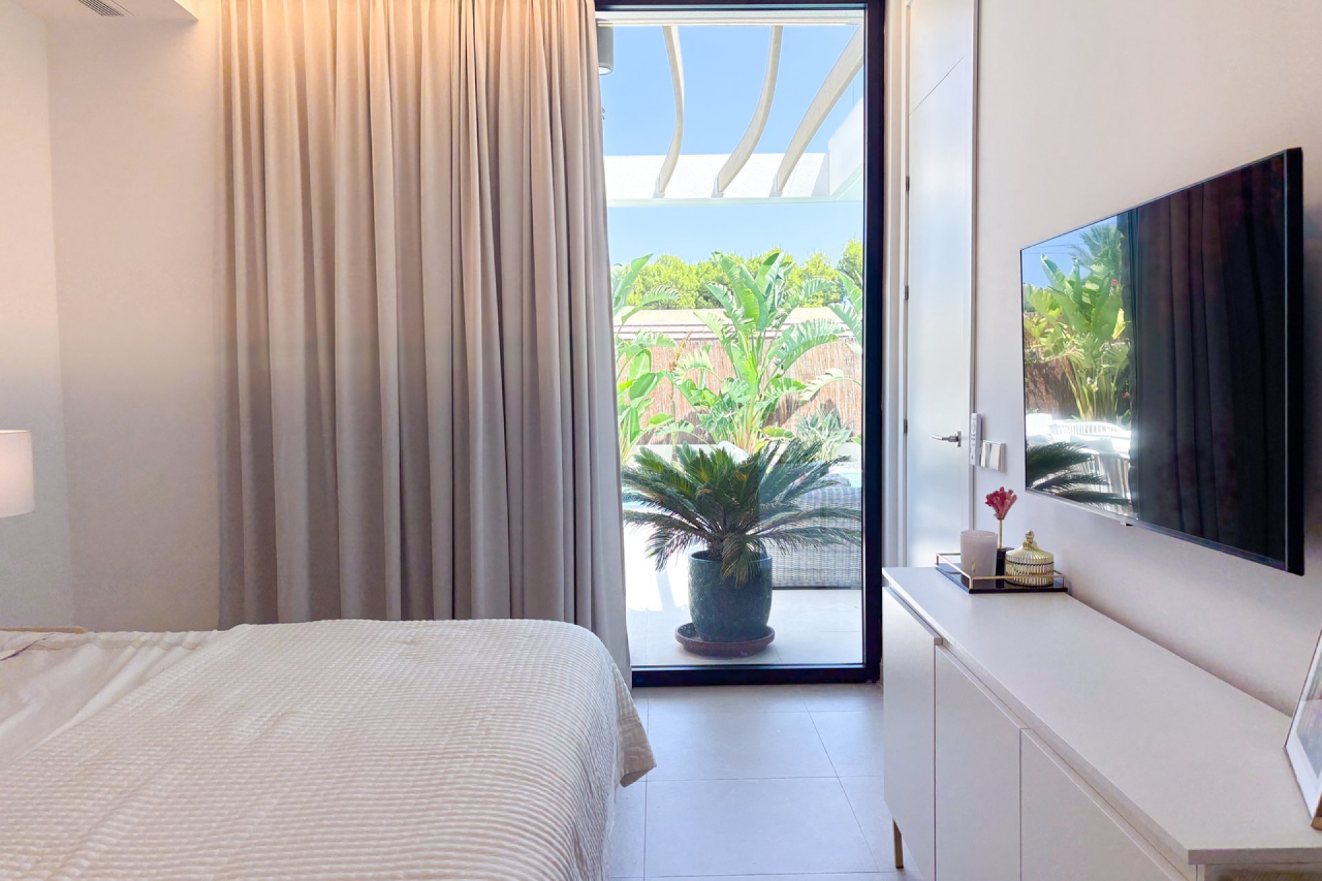 Resale - Villa - Cabo Roig - Costa Blanca South