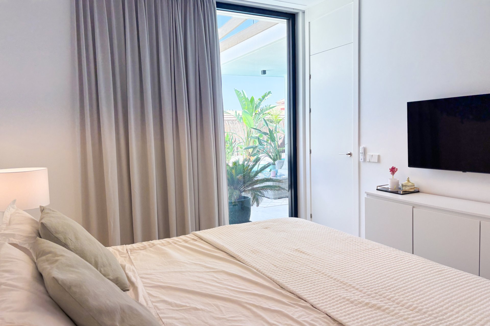 Resale - Villa - Cabo Roig - Costa Blanca South