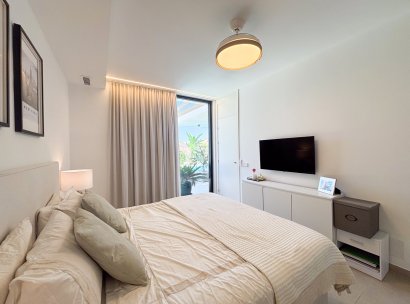 Villa · Resale - Cabo Roig · Alicante · Spain