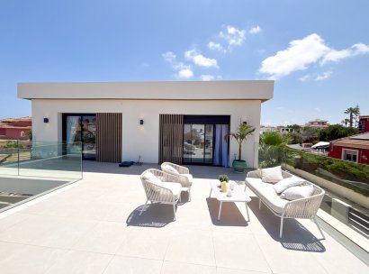 Villa · Resale - Cabo Roig · Alicante · Spain