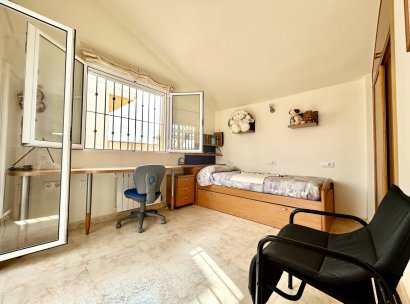 Townhouse · Resale - Torre de la Horadada · Alicante · Spain