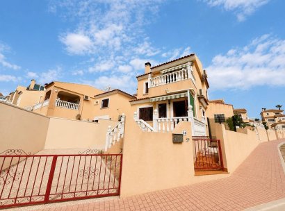 Villa · Återförsäljning - Orihuela Costa · Villamartín · Alicante · Spanien