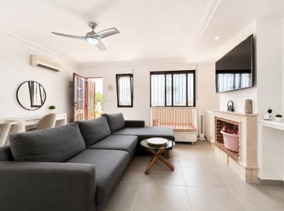 Villa · Återförsäljning - Orihuela Costa · Villamartín · Alicante · Spanien