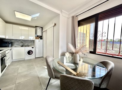 Villa · Återförsäljning - Orihuela Costa · Villamartín · Alicante · Spanien