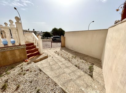Villa · Återförsäljning - Orihuela Costa · Villamartín · Alicante · Spanien