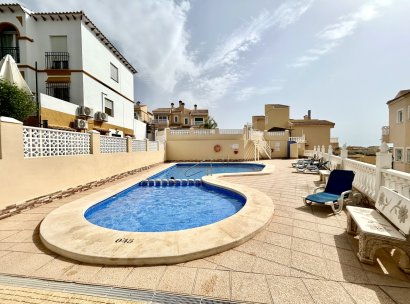 Villa · Återförsäljning - Orihuela Costa · Villamartín · Alicante · Spanien