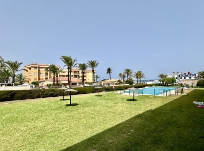 Apartment · Resale - Punta Prima · Alicante · Spain