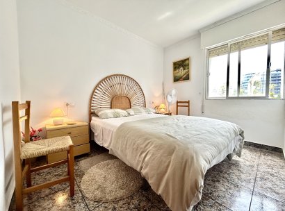 Apartment · Resale - Punta Prima · Alicante · Spain