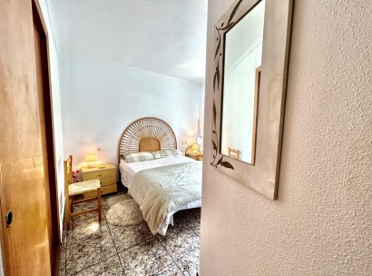 Apartment · Resale - Punta Prima · Alicante · Spain