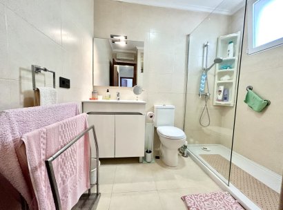 Apartment · Resale - Punta Prima · Alicante · Spain