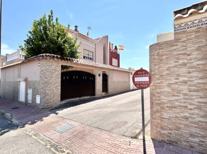 Radhus · Återförsäljning - Orihuela Costa · Los Altos · Alicante · Spanien