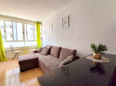 Appartement · Herverkoop - Torrevieja · La Mata · Alicante · Spanje