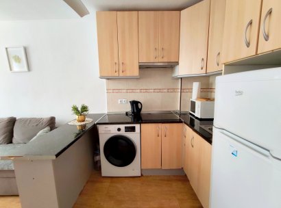 Appartement · Herverkoop - Torrevieja · La Mata · Alicante · Spanje