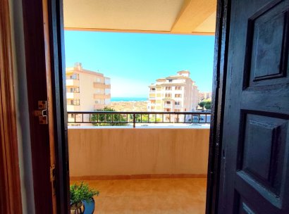 Appartement · Herverkoop - Torrevieja · La Mata · Alicante · Spanje