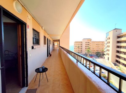 Appartement · Herverkoop - Torrevieja · La Mata · Alicante · Spanje