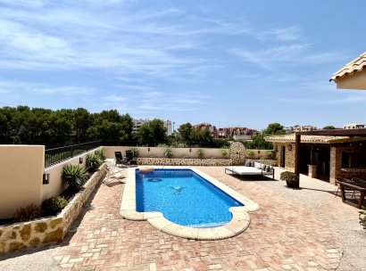 Villa · Herverkoop - Orihuela Costa · La Zenia · Alicante · Spanje