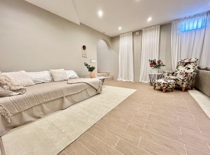 Villa · Herverkoop - Orihuela Costa · La Zenia · Alicante · Spanje