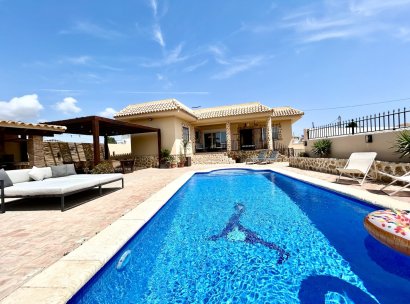 Villa · Herverkoop - Orihuela Costa · La Zenia · Alicante · Spanje
