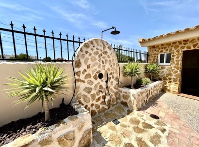 Villa · Herverkoop - Orihuela Costa · La Zenia · Alicante · Spanje