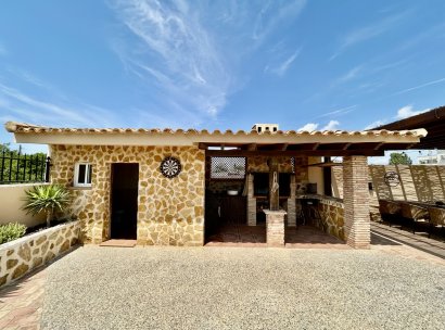 Villa · Herverkoop - Orihuela Costa · La Zenia · Alicante · Spanje