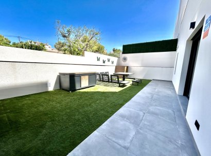 Villa · Herverkoop - Orihuela Costa · Villamartín · Alicante · Spanje
