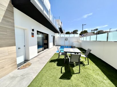 Villa · Herverkoop - Orihuela Costa · Villamartín · Alicante · Spanje