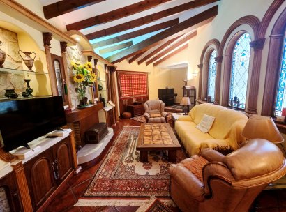 Villa · Återförsäljning - Elche · Alicante · Spanien