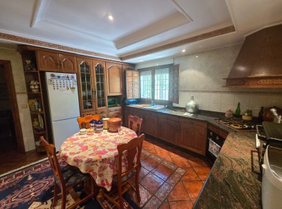 Villa · Återförsäljning - Elche · Alicante · Spanien