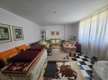 Villa · Återförsäljning - Elche · Alicante · Spanien