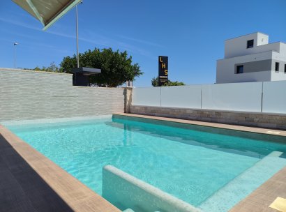 Villa · Herverkoop - San Miguel de Salinas · Alicante · Spanje