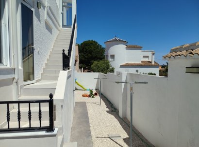 Villa · Återförsäljning - Vista Bella Golf Resort · Alicante · Spanien
