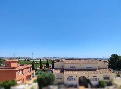 Villa · Återförsäljning - Vista Bella Golf Resort · Alicante · Spanien
