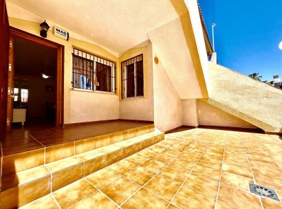 Apartment · Resale - Orihuela Costa · La Zenia · Alicante · Spain