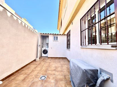 Apartment · Resale - Orihuela Costa · La Zenia · Alicante · Spain