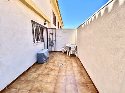 Apartment · Resale - Orihuela Costa · La Zenia · Alicante · Spain