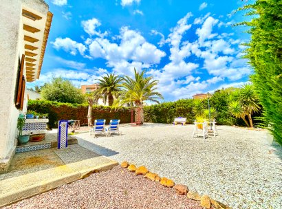 Villa · Herverkoop - Orihuela Costa · La Zenia · Alicante · Spanje