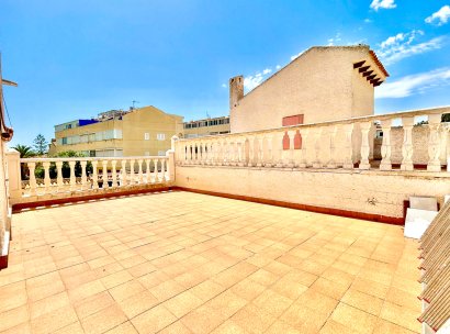 Villa · Herverkoop - Orihuela Costa · La Zenia · Alicante · Spanje