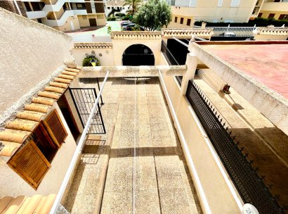Villa · Herverkoop - Orihuela Costa · La Zenia · Alicante · Spanje