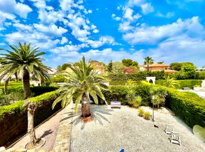 Villa · Herverkoop - Orihuela Costa · La Zenia · Alicante · Spanje