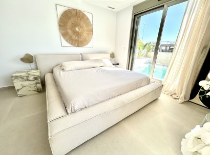 Villa · Herverkoop - San Miguel de Salinas · Alicante · Spanje
