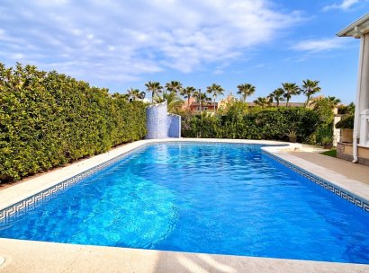 Villa · Herverkoop - Torrevieja · La Mata · Alicante · Spanje