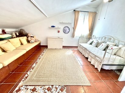 Villa · Herverkoop - Torrevieja · La Mata · Alicante · Spanje