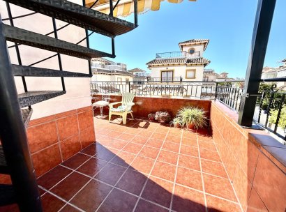 Lägenhet · Återförsäljning - Punta Prima · Alicante · Spanien