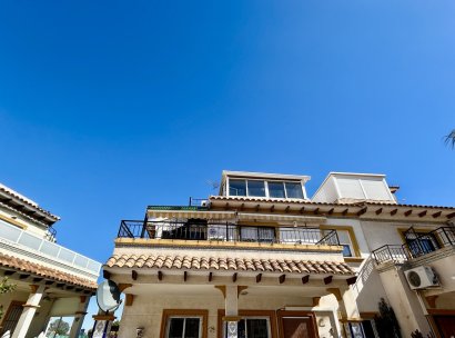 Lägenhet · Återförsäljning - Punta Prima · Alicante · Spanien