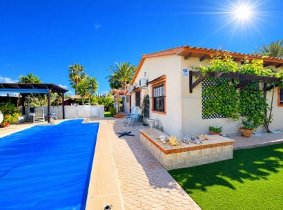Villa · Resale - Cabo Roig · Alicante · Spain