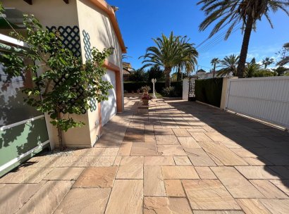 Villa · Resale - Cabo Roig · Alicante · Spain