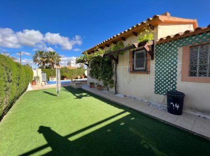 Villa · Resale - Cabo Roig · Alicante · Spain