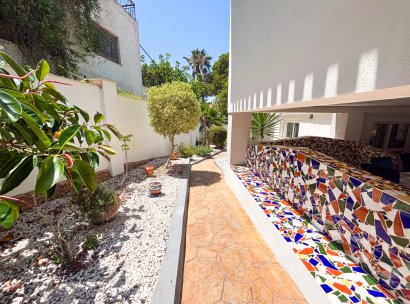 Villa · Resale - Dehesa de Campoamor · Alicante · Spain